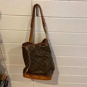 Authentic vintage Louis Vuitton bucket Bag